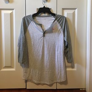 Nike loose fitting baseball shirt